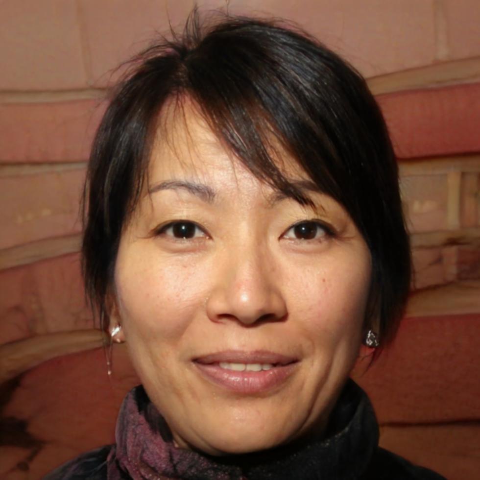 Instructora de seguridad bancaria especializada en protocolos de autenticación